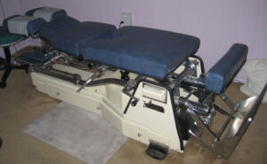 Used ZENITH 240 Hylo Chiropractic Table For Sale - DOTmed Listing #1049883: