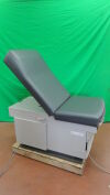 MIDMARK 307 Exam Table