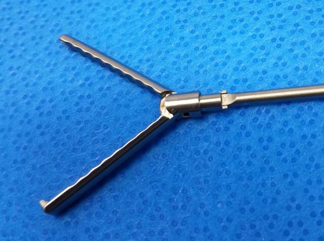 KARL STORZ 33310WTD Clickline Grasping Forceps, Wavy with Teeth