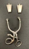 CODMAN 50-1356 Cervical Retractor Small 3 3/4" Opening  2 Blades