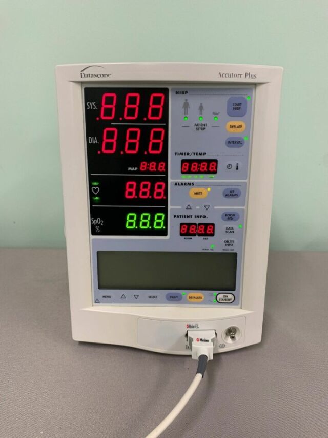 DATASCOPE Accutorr Plus BP Monitor