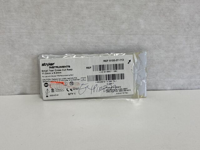 STRYKER Instruments Small Tear Cross Cut 5100-37-113  Exp. 07-2020 (#M8) 5100-37-113 Instruments Small Tear Cross Cut