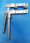 AESCULAP MG017R Retractor / Spreader