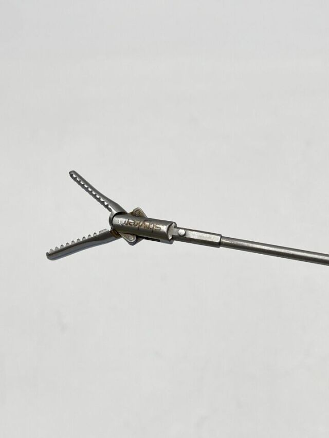 STRYKER 250-080-699 5.0 mm Endo Grasper, 33 cm