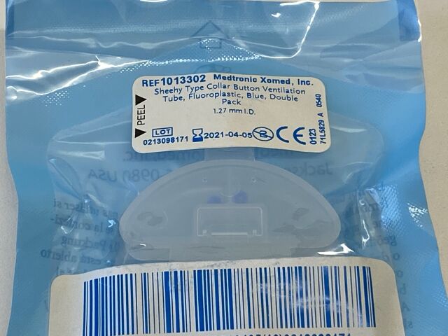 MEDTRONIC Lot of 2 Sheehy Type Collar Button 1013302 Exp. 2021-04  (M48) 1013302 Sheehy Type Collar Button