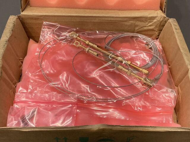 SIEMENS 10022070 Set of Bowden Wire for C! Scanner. Brand New. For Sale. MRI Scanner