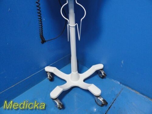 WELCH ALLYN Vital Signs 6000 Series W/ New Leads Bar scaner Stand~ Monitor