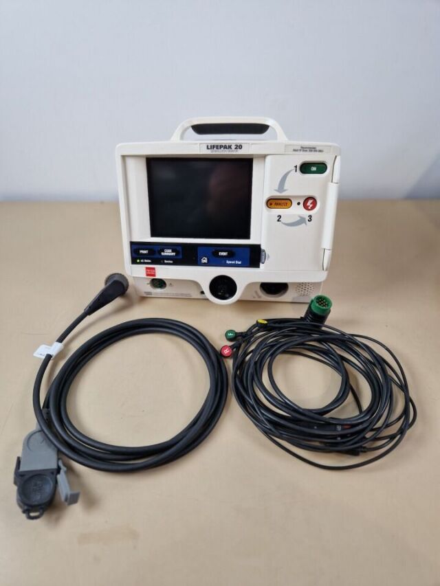 MEDTRONIC/PHYSIO-CONTROL LIFEPAK 20 Monitor with pacer and therapy cable Defibrillator