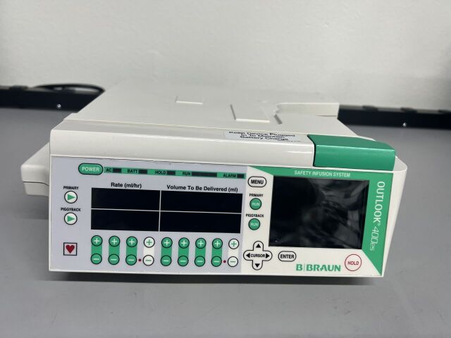 B BRAUN Outlook 400es Pump IV Infusion