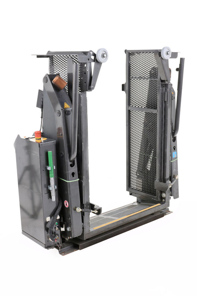 Used LIFTUP BRAUN VISTA SPLIT VL997IB3042-2AA Car lift for a disabled  person Patient Lift For Sale - DOTmed Listing #4487215
