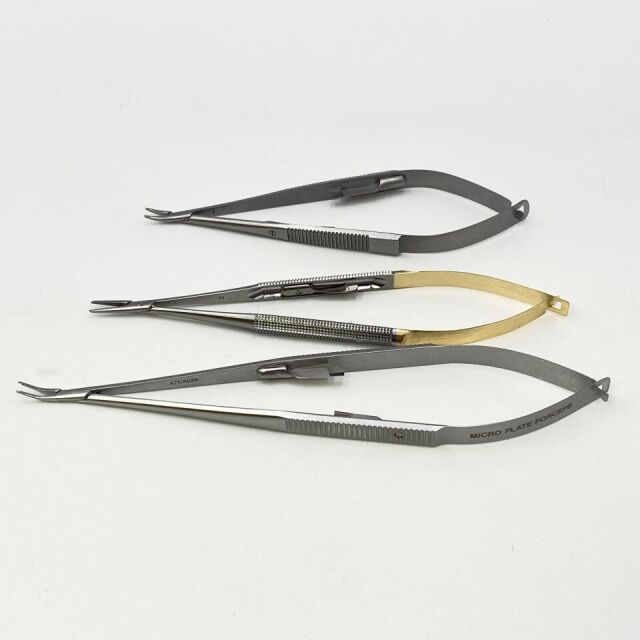 SYNTHES Weck, V. Mueller ( VM61-2597, 348.98 ) Lot of 3 Needle Holders with Locking Mechanism