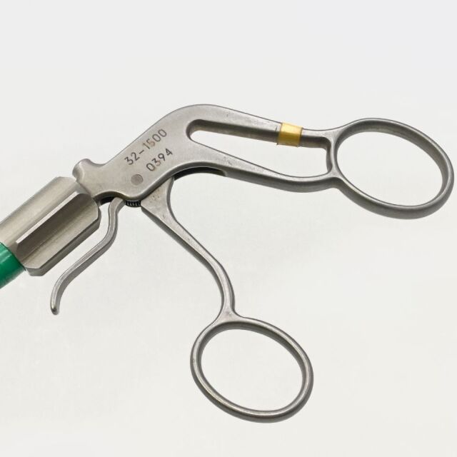 SYMMETRY ( 32-1500 ) ACCESS Duval Lung Forceps, DeBakey Teeth, 60 Degree Opening, with Pressure Lock Handle, 53mm Tip, 10mm x 32cm