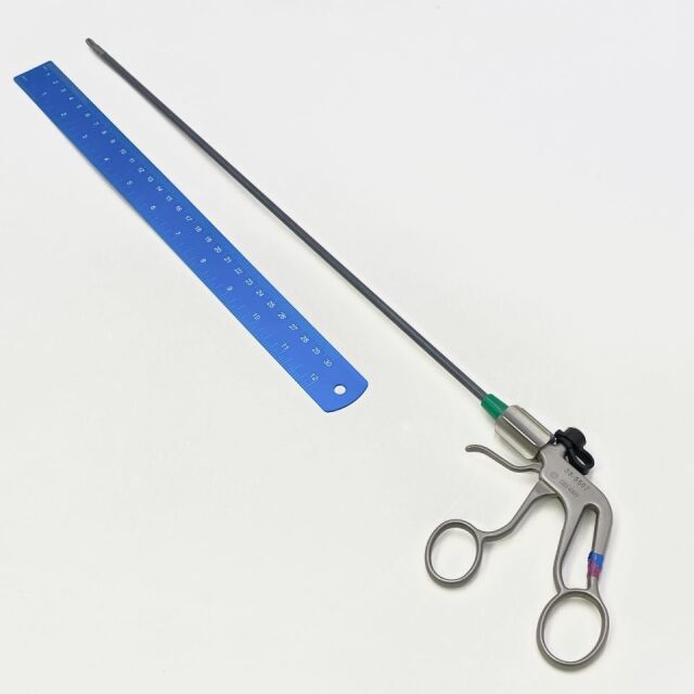 SYMMETRY ( 38-5507 ) ACCESS Saye Reddick Needle Holder, 11mm Jaw, 5mm x 38cm, Curved, Single Action, with Pressure Lock Handle Flush Port