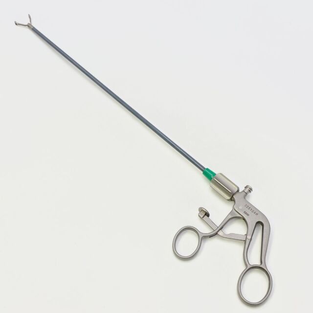 SYMMETRY SURGICAL 32-5104R ACCESS Babcock Grasping Forceps, 60 Degree Opening, 18mm Tip Size, with Ratchet Lock Handle