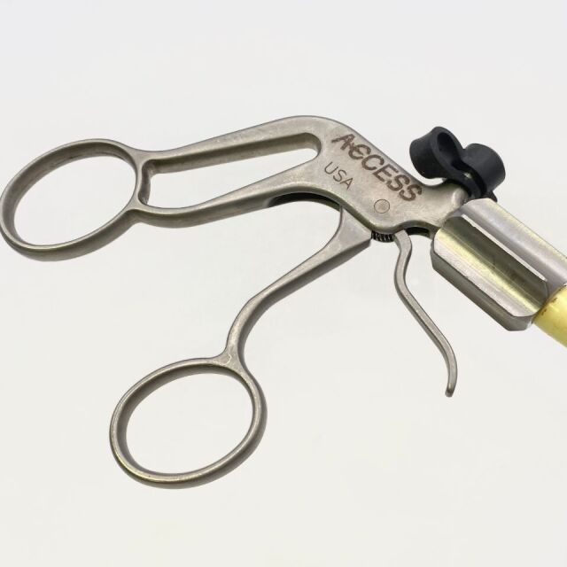 CDIMED ( 32-1001 ) ACCESS Extracting Forceps, 10mm, 32cm Shaft, Pressure Lock Handle