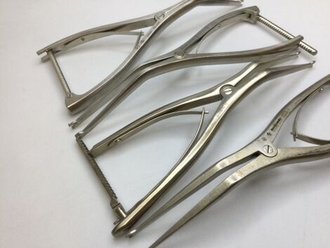 MEDTRONIC 6905788 Lot of 4 Vertex Select Distractor Forceps