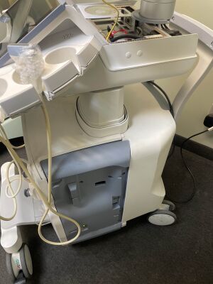 GE HEALTHCARE GE Healthcaremade 6-2015 in Austria, Voluson E10 Ultrasound MACHINE KTD107873DDW_5 refurbished by GE 2015 pn: 5194808-19 Rev2 ultrasound machine VOLUSON E10