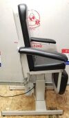 CLINTON INDUSTRIES 6810 HI-LO BLOOD DRAW CHAIR