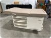 MIDMARK 204-002 Exam Table