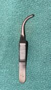 V. MUELLER CH6040 COOLEY Cross-Action Bulldog Clamps-Jaw length 5/8in (1.6cm). Overall length 2-7/8in (7.3cm)-