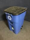 RUBBERMAID 91-9W27-B1 50 gallon Trash Can