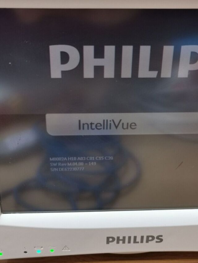 PHILIPS IntelliVue MP30 Patient Monitor M3001A Module SpO2 Sensor ECG NIBP cable Monitor