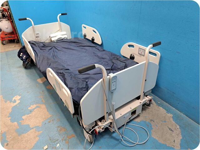 GENDRON 3875 Bariatric Expandable Low Hospital Bed