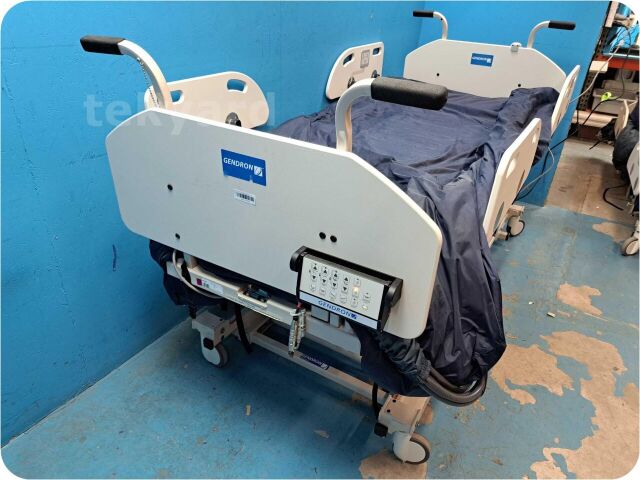 GENDRON 3875 Bariatric Expandable Low Hospital Bed