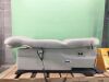 MIDMARK 625-001 Barrier Free Bariatric Exam Table (Year: 2012)  w/ Footswitch & Hand Control