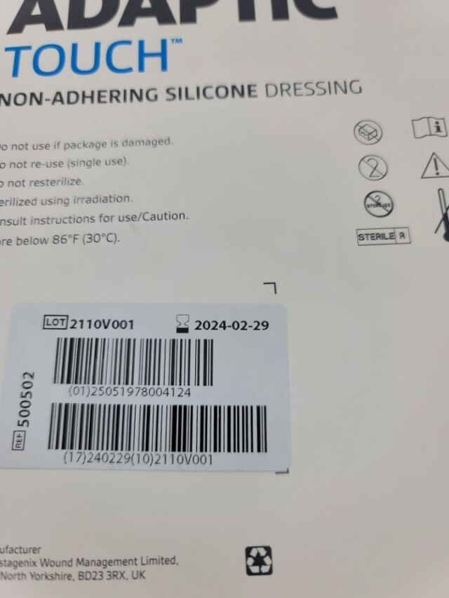 KCI 500502  KCI 500502 ADAPTIC Touch Silicone 3 x 4 Inch Non-Adherent Dressing