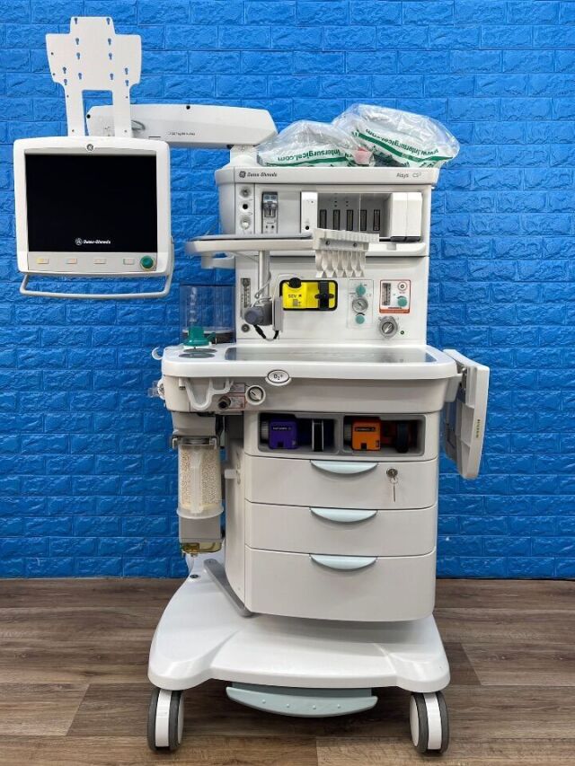 GE Aisys CS2  YOM: 2013 Anesthesia Machine