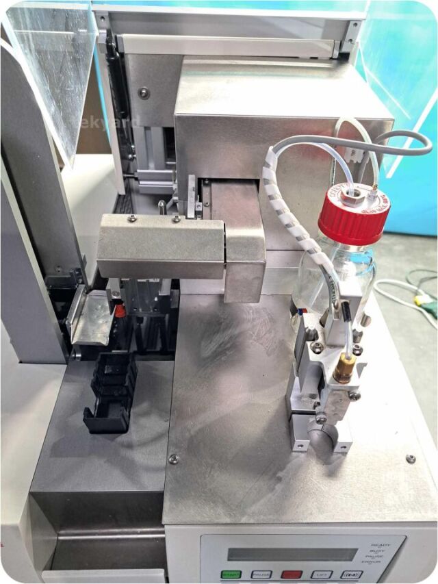 LEICA CV5030 Fully Automated Glass Coverslipper