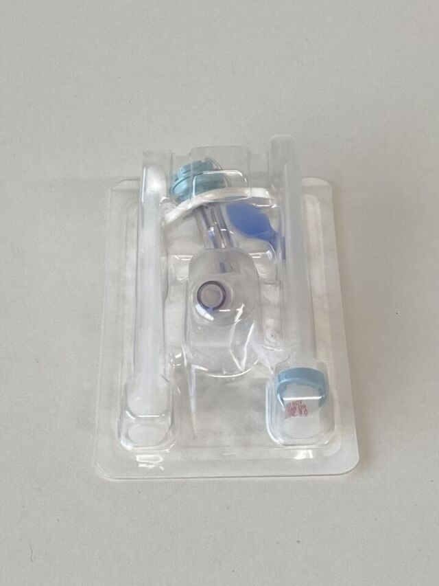 COVIDIEN Shiley Tracheostomy Tube  80XLTCP   Exp.2025-07 & 2026-05  (Y55/V18) Shiley Tracheostomy Tube