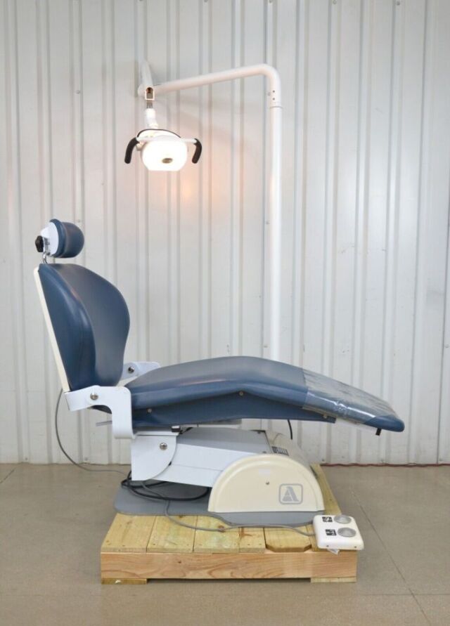 AMPCO Dental Equipment Dental Chair W/ Post Mount Light - 184672 Dental Chair