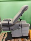 MIDMARK 625-001 Barrier Free Bariatric Exam Table (Year: 2012) w/ Footswitch