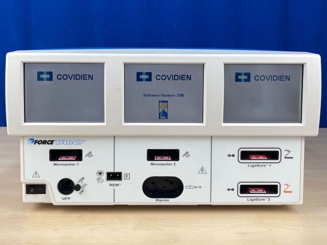 COVIDIEN/VALLEYLAB Force Triad  YOM: 2009 Electrosurgical Unit