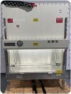 BAKER SG-400 Fume/Bio Safety Hood