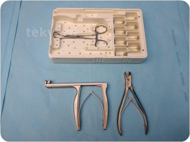 BIOPLATE Cranial Fixation System