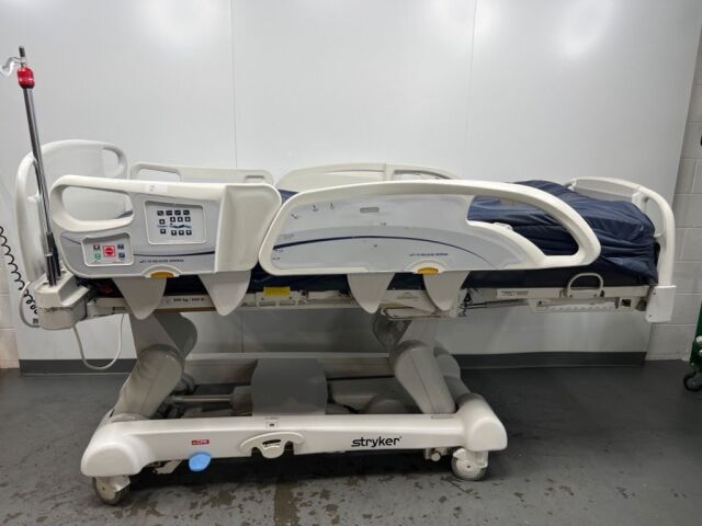 STRYKER 2141-000 In-Touch Hospital Bed