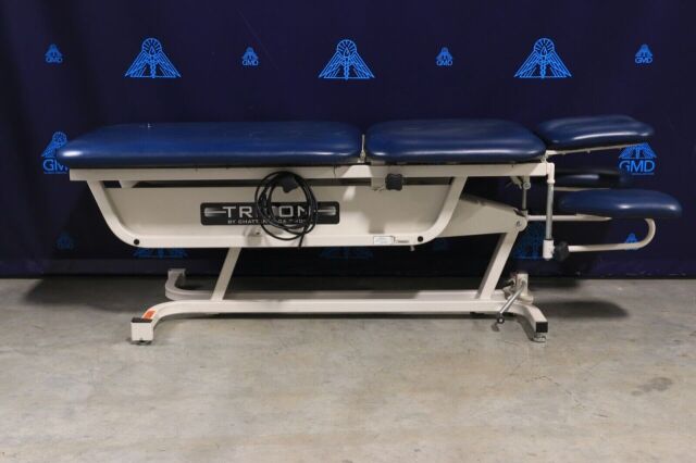 CHATTANOOGA GROUP TRT-500 Triton Exam Table