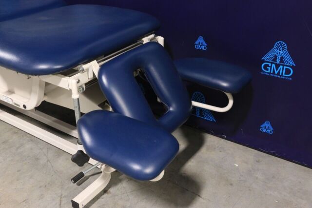 CHATTANOOGA GROUP TRT-500 Triton Exam Table