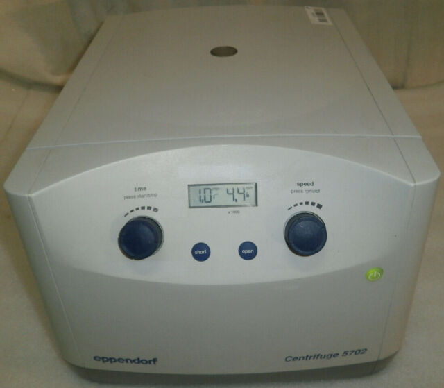 EPPENDORF 5702 Centrifuge