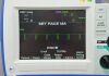 ZOLL R Series ALS Defibrillator Monitor W/ CO2, 3-Lead ECG, NiBP, Printer &amp; Pacer - 190065 Defibrillator