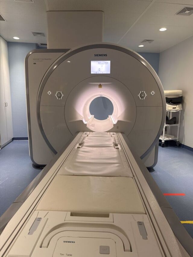 SIEMENS Avanto Fit 1.5T MRI Scanner