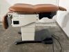 UMF MEDICAL 4010-650-100 Exam Chair