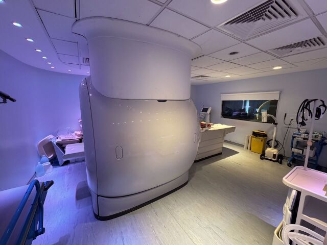 PHILIPS Ingenia 1.5T MRI Scanner