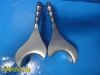 V. MUELLER GL481 (Right) & GL482 (Left) De Lee Universal Retractor Set