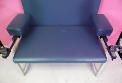 BLOOD DRAW CHAIR Phlebotomy 34" Wide-XL  Drawing/Draw Bariatric Chair Padded Arms 400 lbs