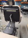 OAKWORKS 100 SERIES Exam Chair