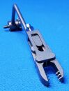 MEDTRONIC 9734716 Clamp